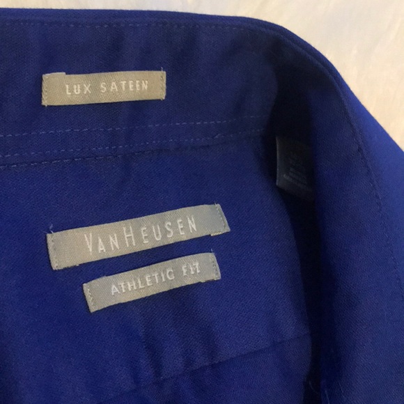 ✨ Men’s Dress Shirt ✨ - Picture 3 of 4